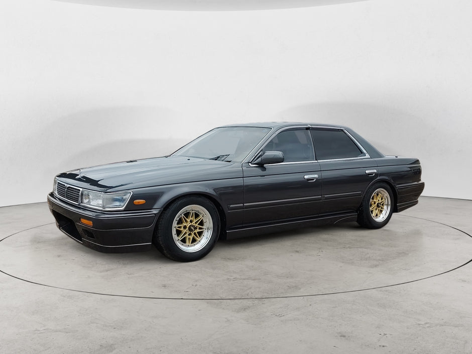 Nissan Laurel
