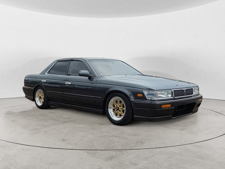Nissan Laurel