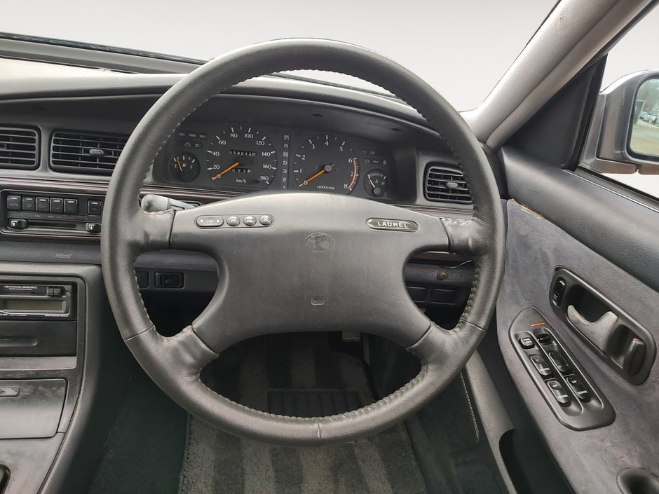 Nissan Laurel