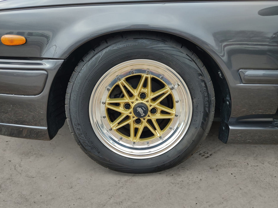 Nissan Laurel