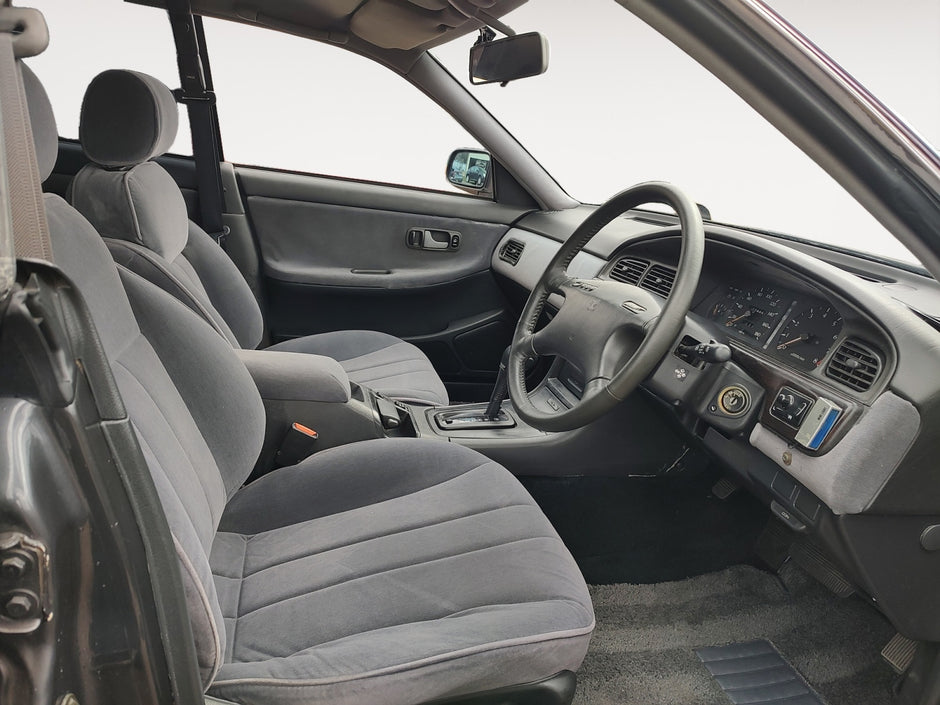 Nissan Laurel